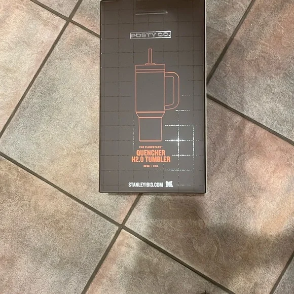 NWT Stanley 1913 Post Malone Collab Camo Insulated Mug with Handle & keychain - Picture 8 of 11